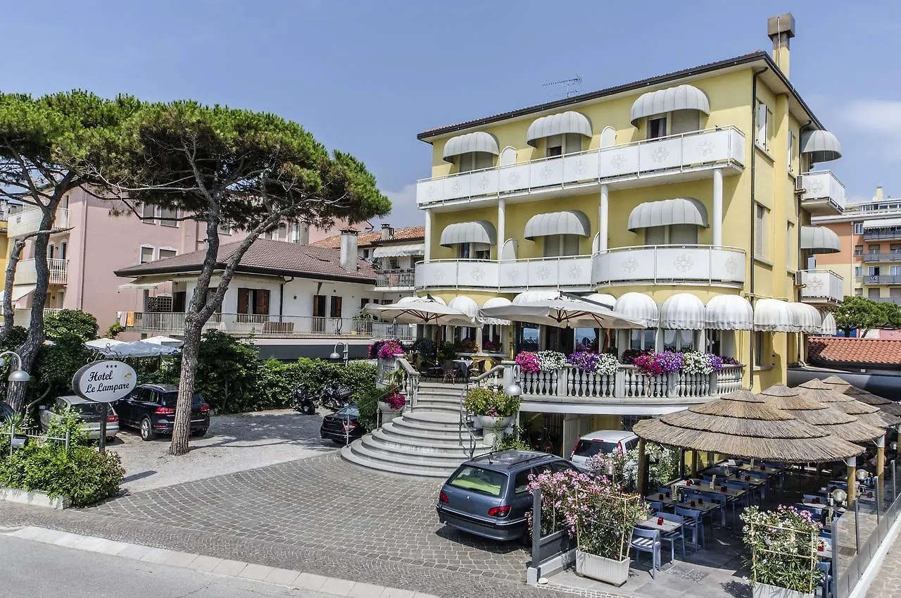 Hotel Le Lampare Каорле 3*,