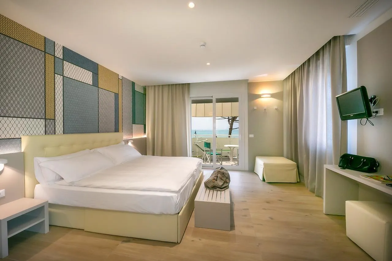 Hotel Le Lampare Каорле